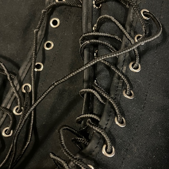 L.L. Bean Black and Tan Lace-Up Boots waxed canvas size 6 - Picture 5 of 5